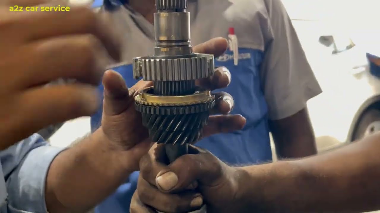 Hyundai i20 3rd gear slip problem | ३ गियर डालने पे गाडी झटके देके न्यूट्रल हो जाता है