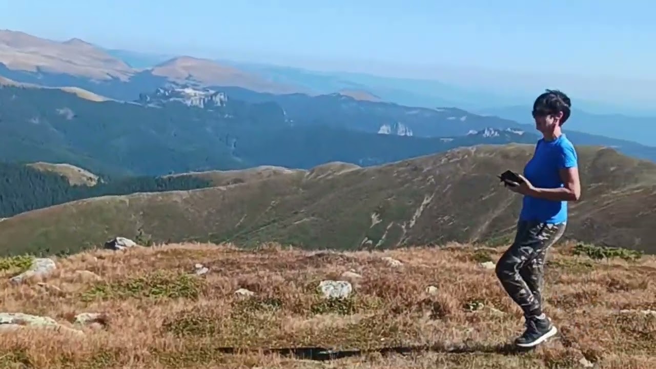 @vârful Leaota....traseu început de la  Mânăstirea RUNCU 