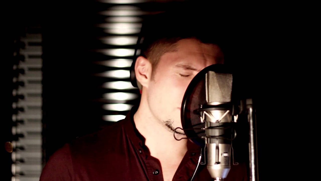 Rihanna - DIAMONDS - Daniel de Bourg cover