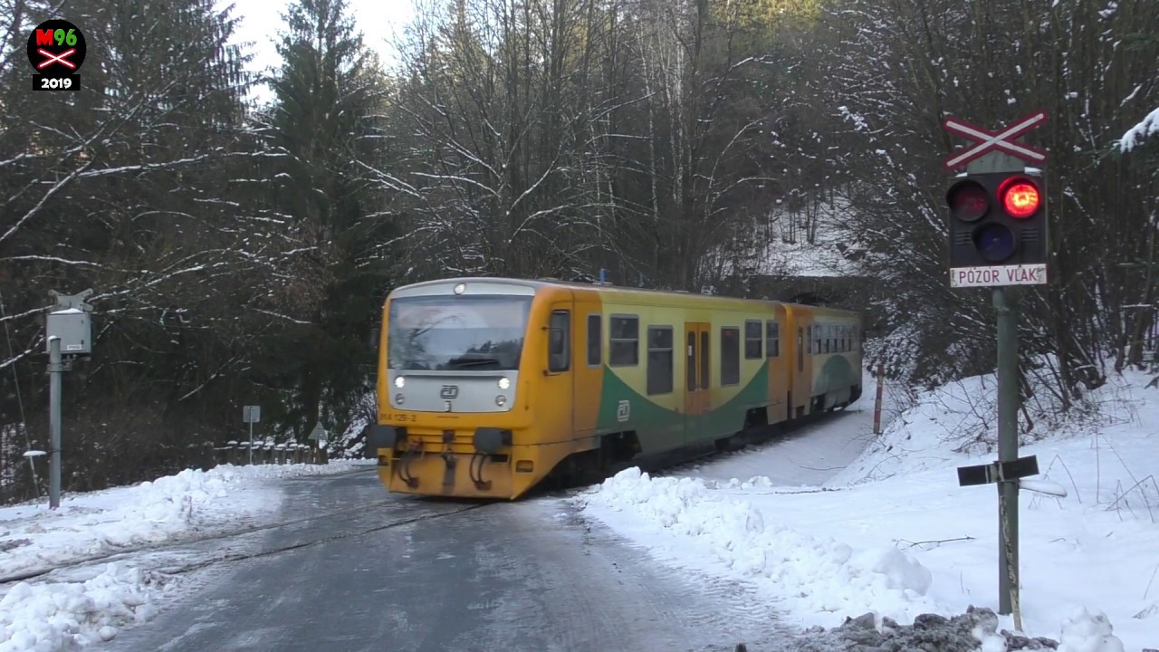 Železniční přejezd Rataje nad Sázavou [P5956] - 8.2.2019 / Czech railroad crossing