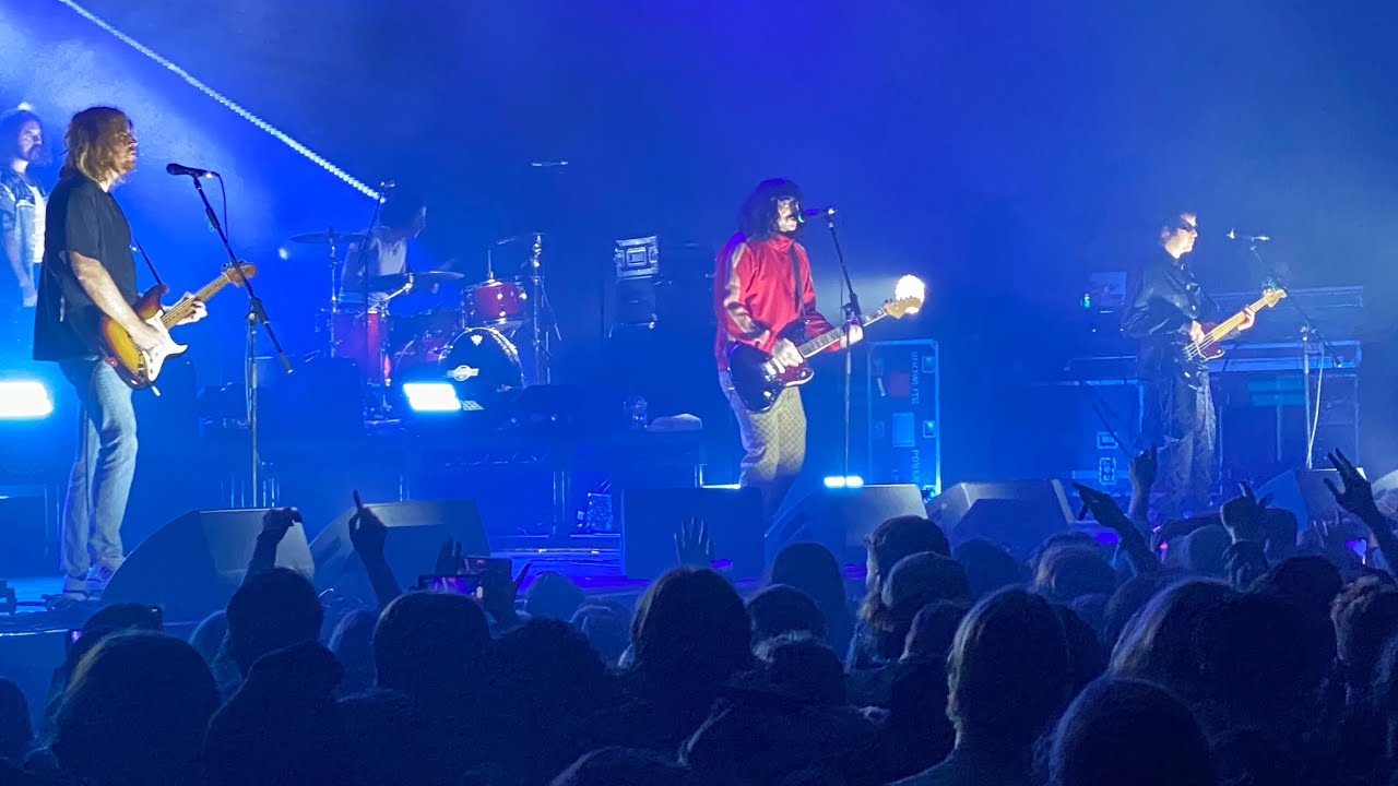 Sticky Fingers - Saves The Day (Live at HBF Stadium)