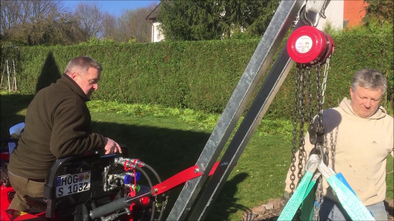 Brunnenringe setzen mit dem Carraro Tigre 4000