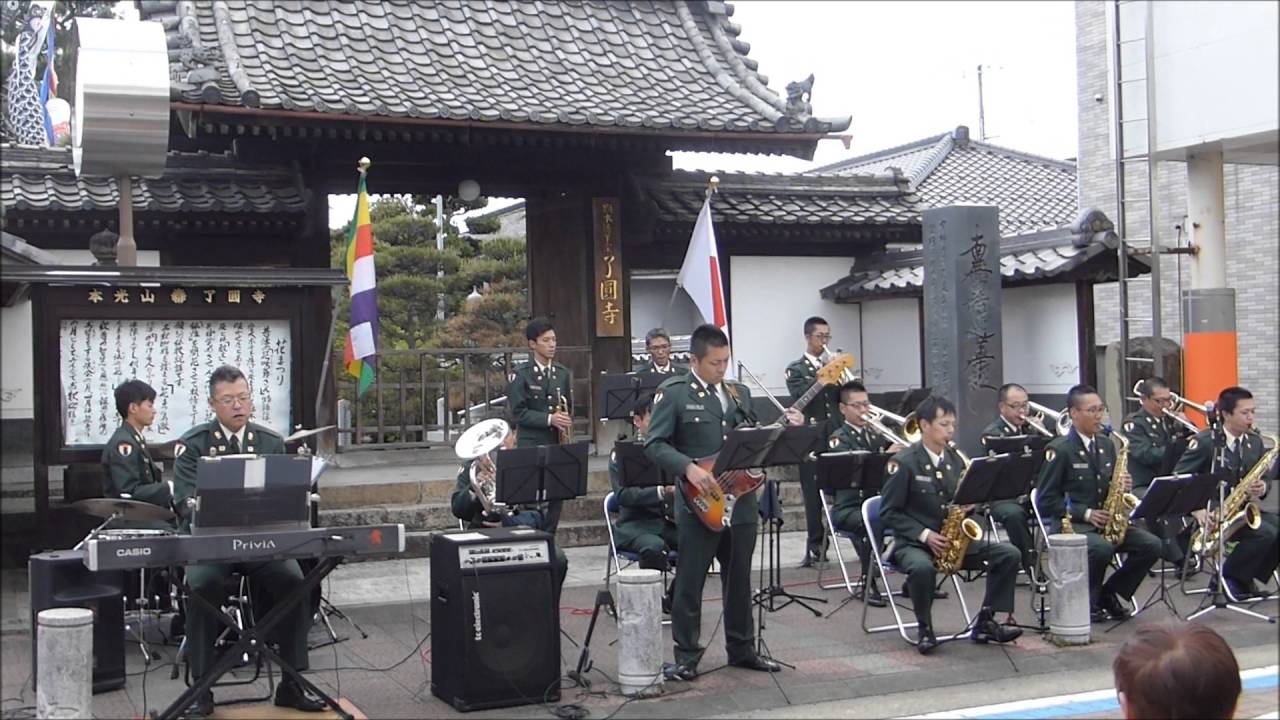 陸上自衛隊 福知山駐屯地 音楽隊　美空ひばり【人生一路】