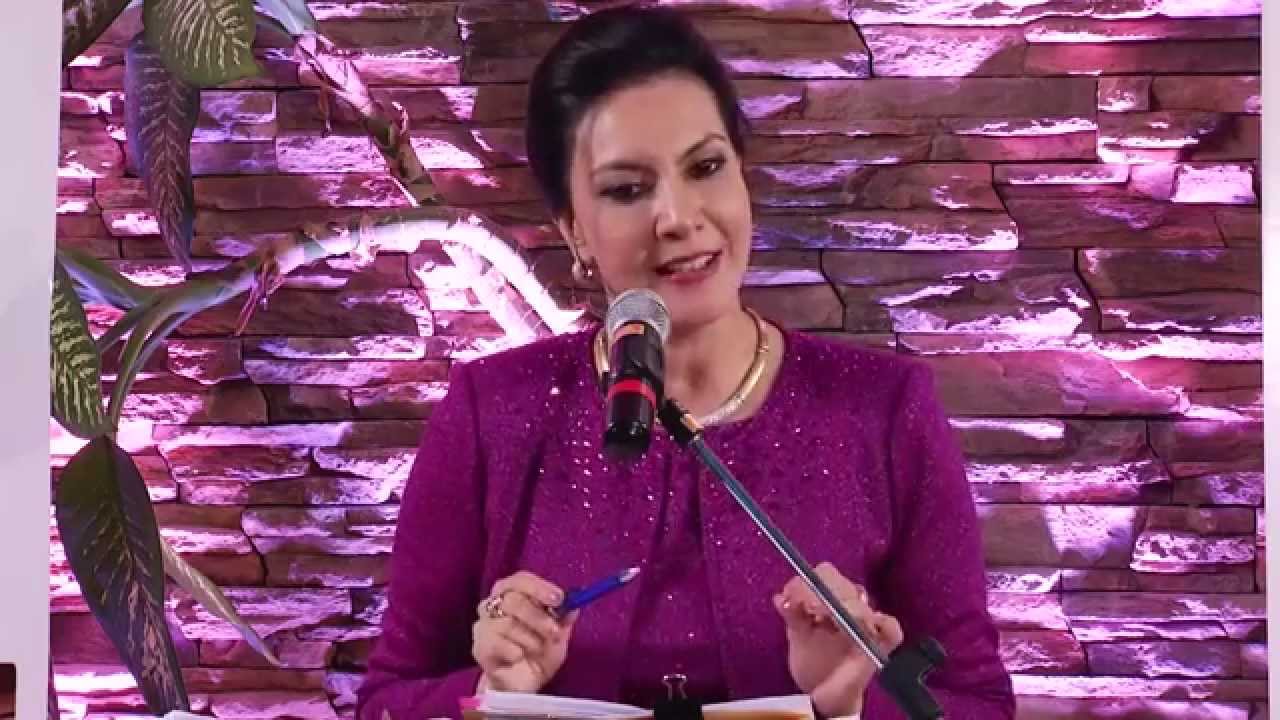 Conversatorio con Zury Ríos