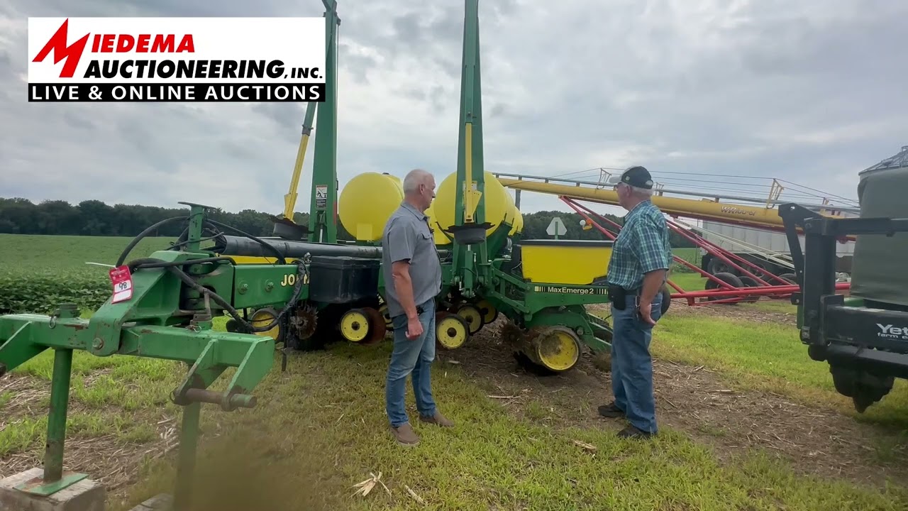 John Deere 7200 12-Row Corn Planter | Miedema Auctioneering