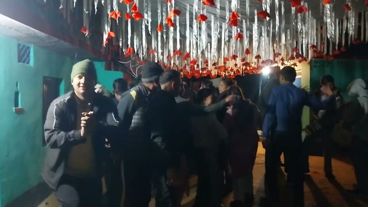 गढ़वाली डांस में क्या मज़ा आ गया❤️❤️❤️👍👉🏻 ye  होती है पहाड़ी लाइफस्टाइल ❤️❤️❤️📹आज का वीडियो कुछ खास
