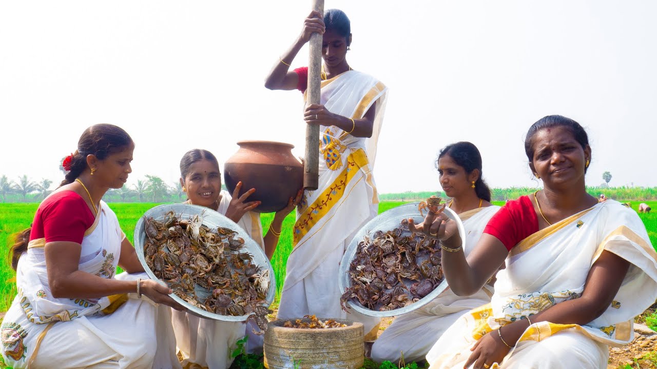 COUNTRY CRAB SOUP | Crab Catching and Cooking in Agricultural land | Vayal Nandu Rasam