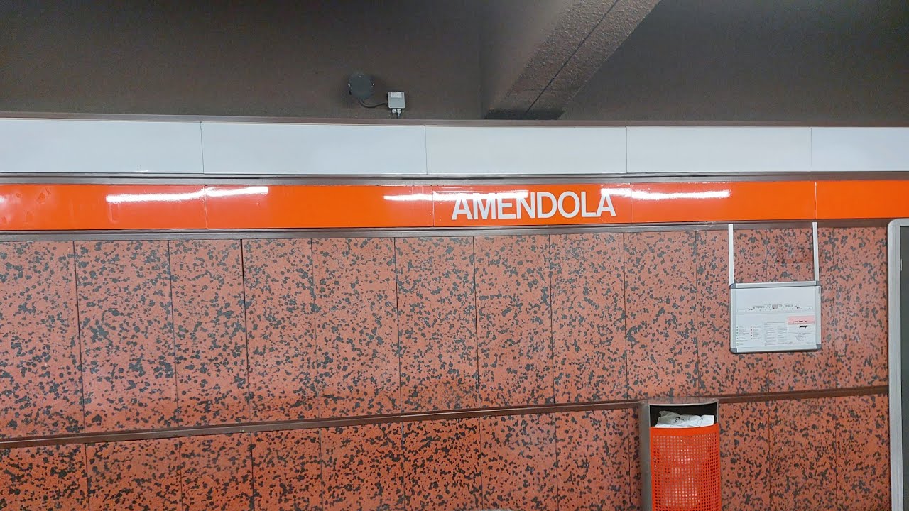 (Walkthrough) Stazione AMENDOLA (M1 Metro Milano)