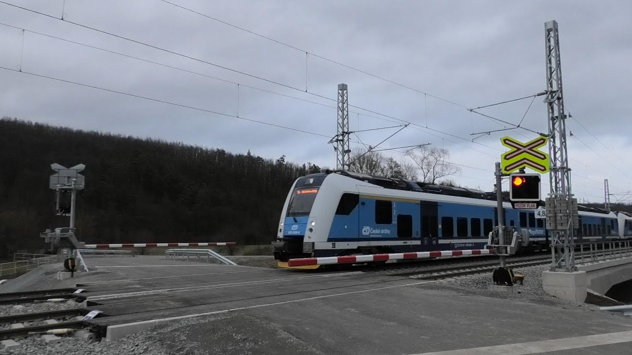 Železniční přejezd Omice-Dvorek (P8505) - 16.12.2024