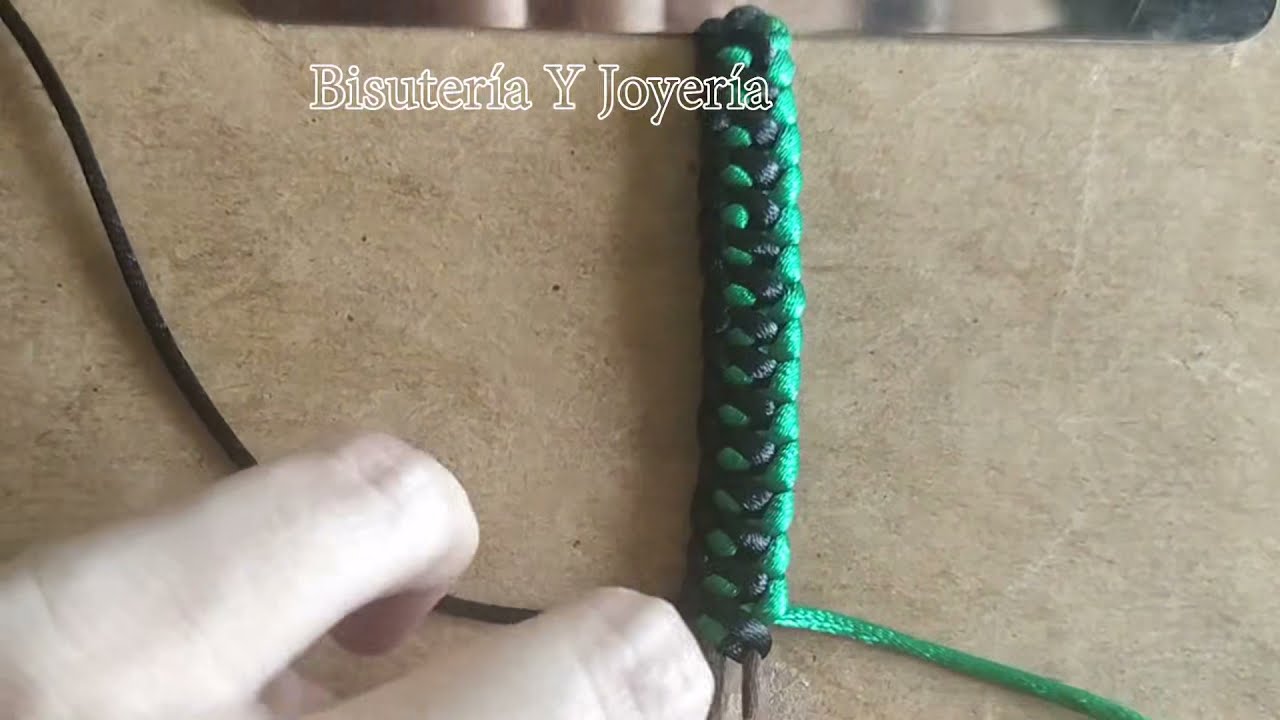 Pulsera de la amistad de macramé DIY | Tutorial de pulsera de macramé Como chacer una pulsera linda