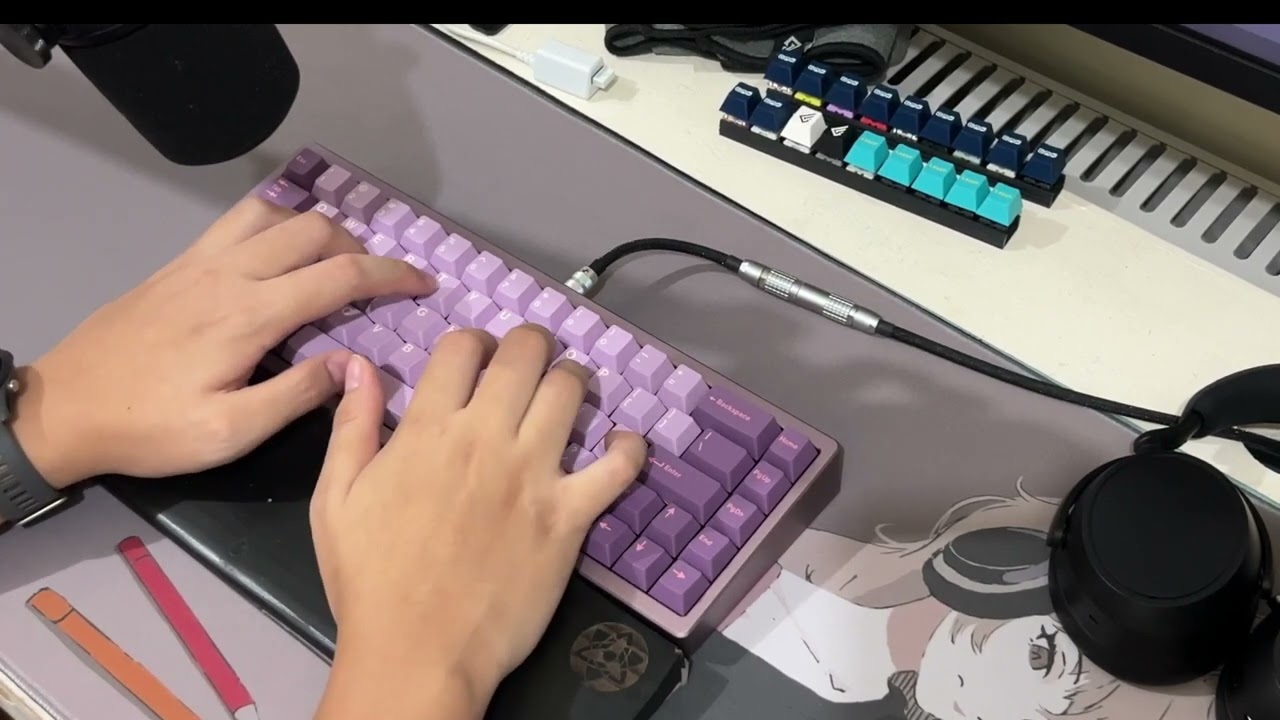 Kohaku Lilac - MX Blacks, GMK Symbiote, CF Plate