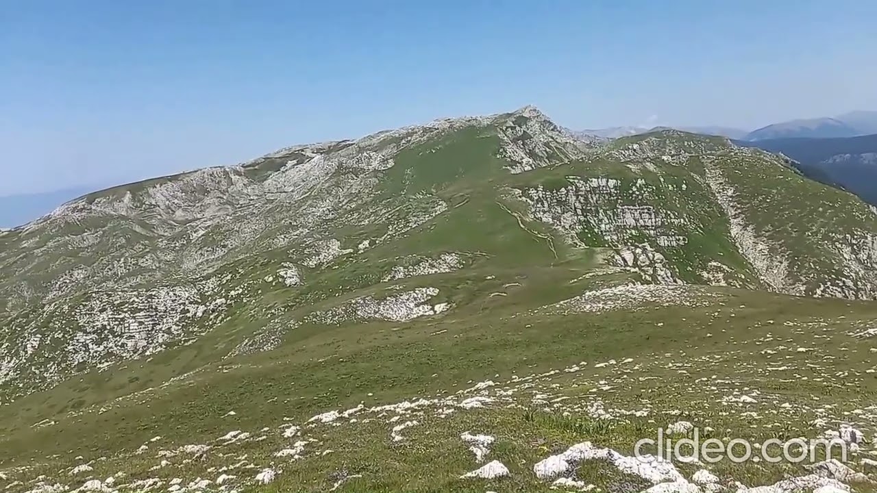 07-07-2023. LAZIO. PNALM. Monte Cappello del Prete (2013 mt) dal Sacrario dei Martiri di Collelungo.
