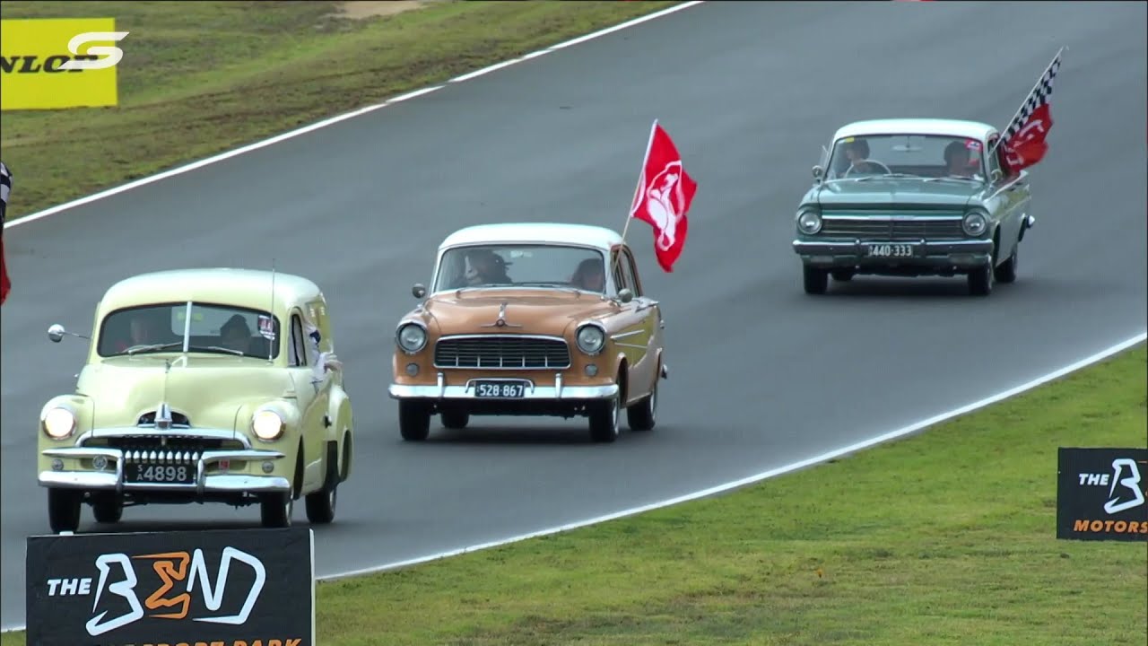 Holden's Final Roar at The Bend