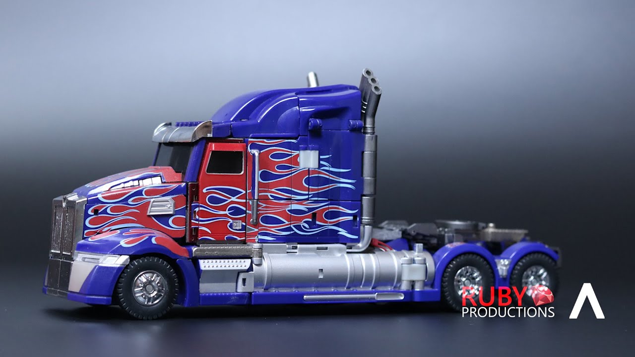 Optimus The Last Knight Transformers Movie 5 UT-R02 Truck robot toys Simplify Transform Stop Motion