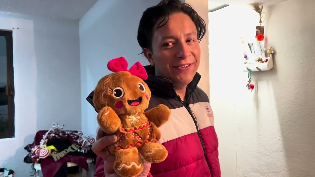 Poniendo el árbolito 🎄