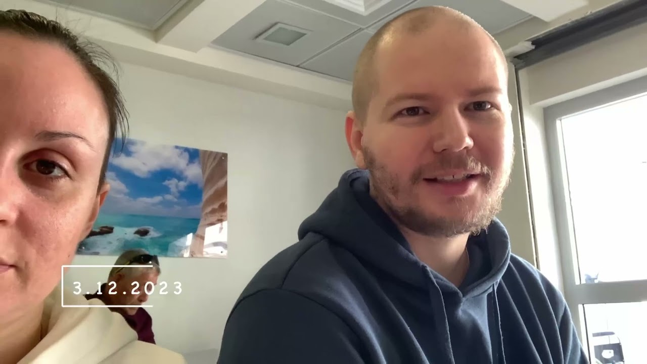 VLOG: Наш декабрь 2023 года! Больница! Полиция! Ханука! Новая прическа Насти и подарки детям!