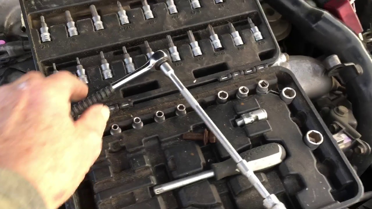 How to change car battery without loosing the codes