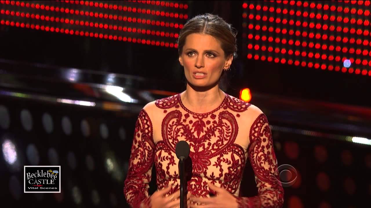 Stana Katic Won Favorite  Dramatic TV  Actress People's Choice Awards 2014  PCA (HD)