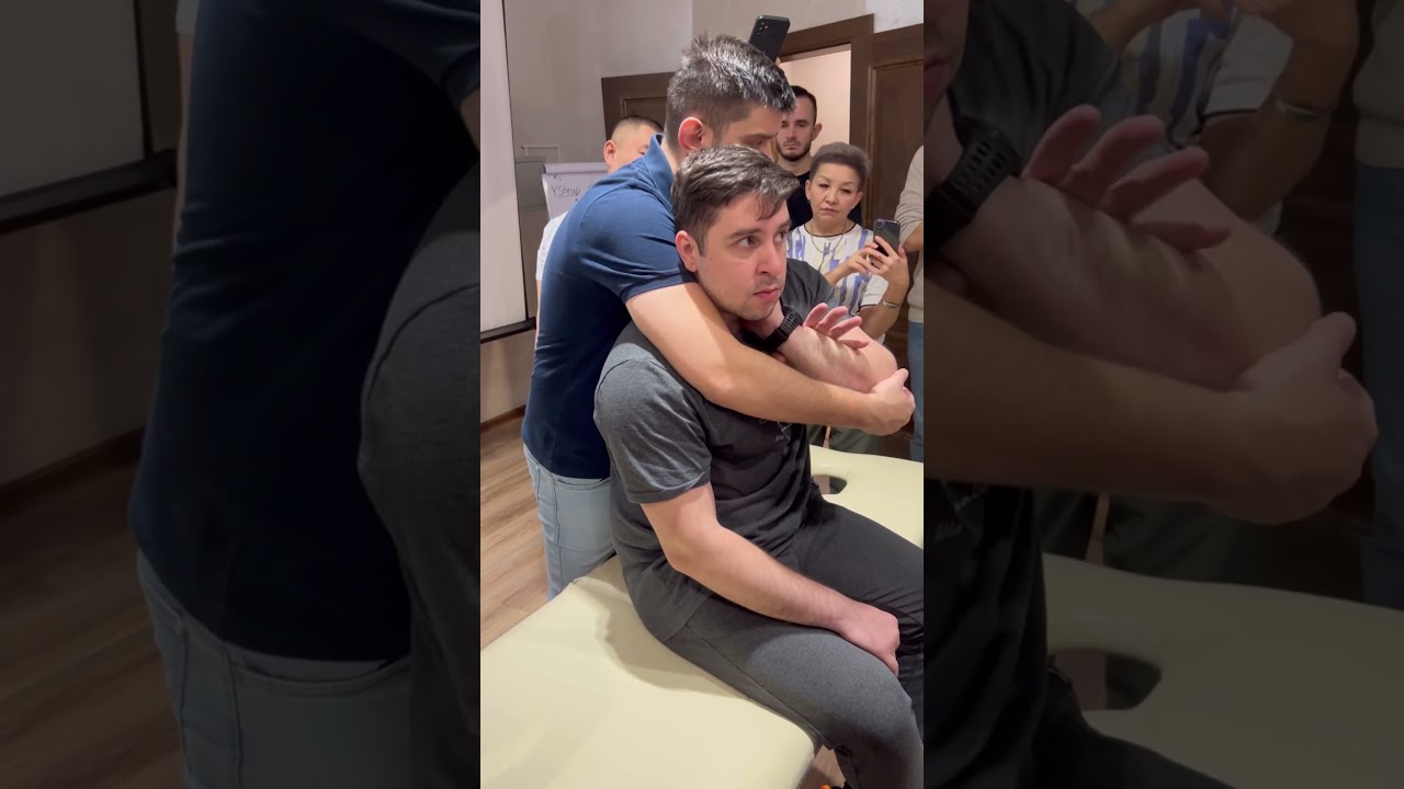 Shoulder Manipulation Technique by Adnan Kojić PT #shoulderpaintreatment
