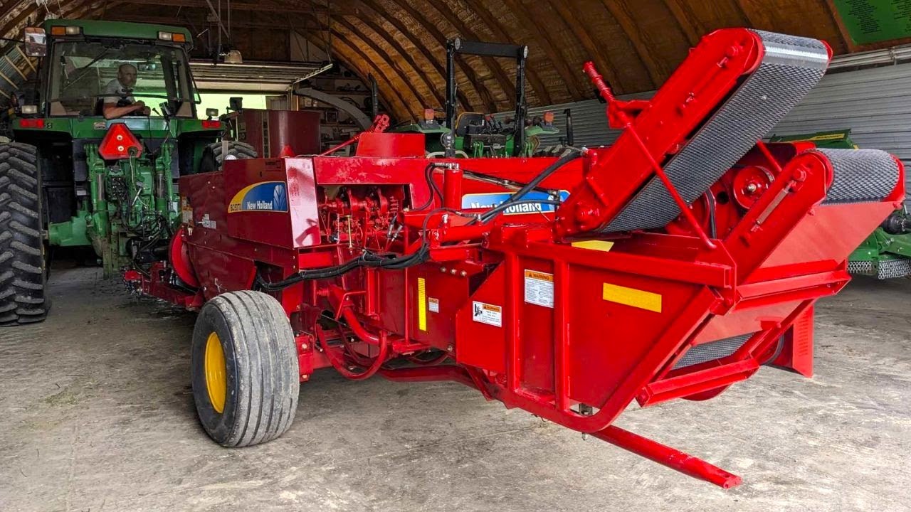 BRAND NEW New Holland BC5070 Small Square Baler!