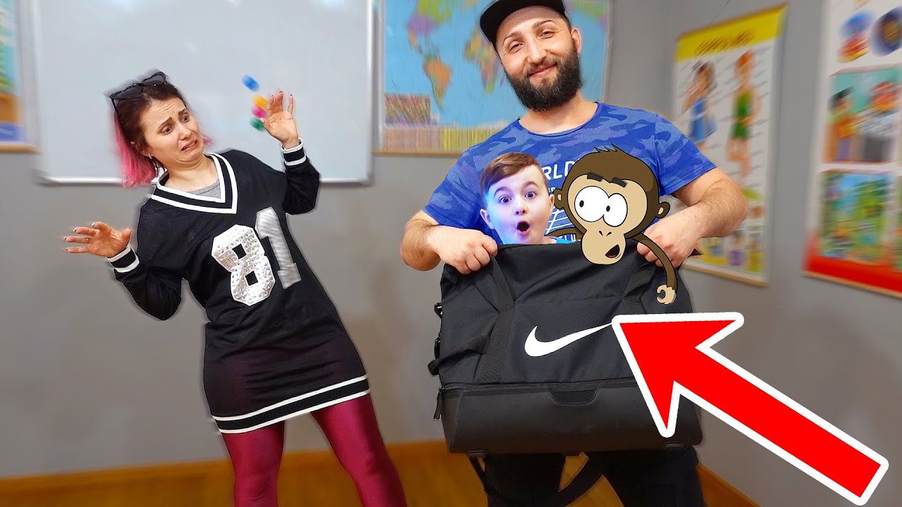 Elev a adus Maimuta la Scoala Profesoara in SOC!