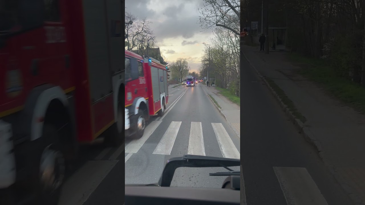 Wrocław JRG3 PSP straż pożarna alarmowo x3 #alarmowo #automobile #jrg #psp #alarmowo