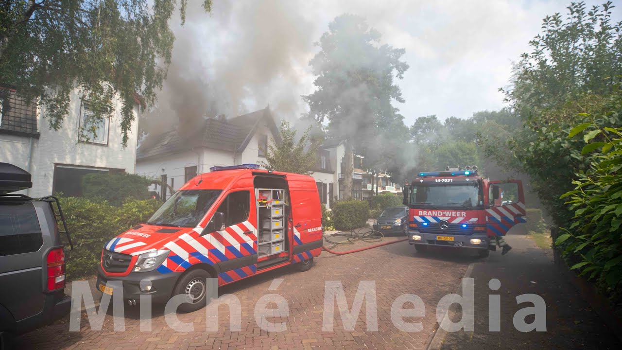 Veel rook bij brand in Hilversume villa