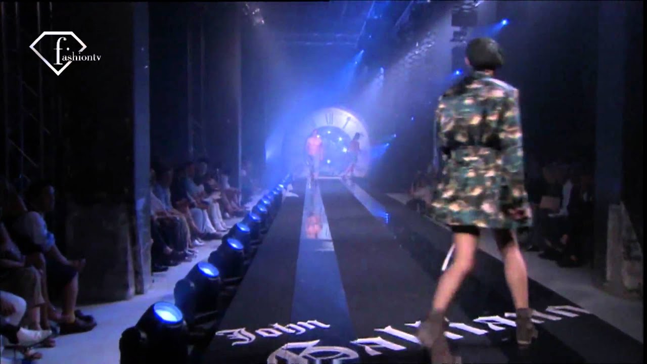 fashiontv | FTV.com - PARIS MEN FW S/S 2011 - JOHN GALLIANO SHOW