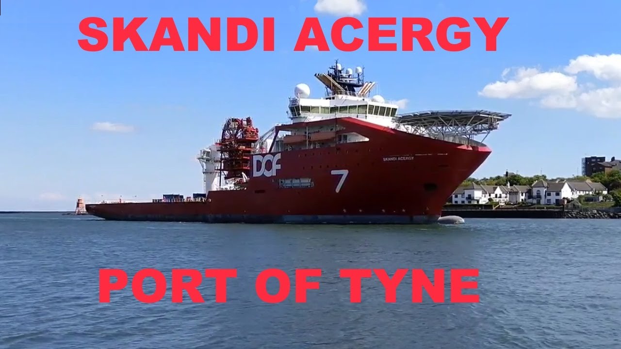 Offshore ROV Support Ship Skandi Acergy Enters Port of Tyne (Newcastle)