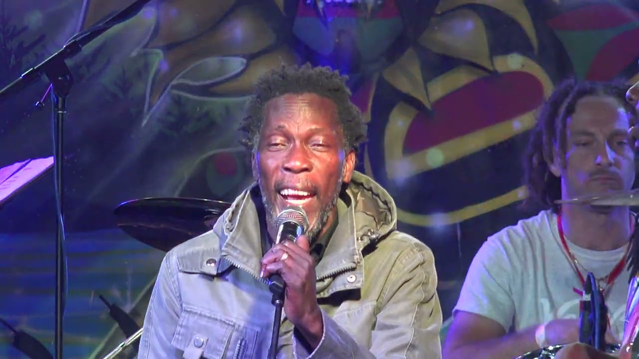 Марлон Эшер «Healing» и «Mama Say» на Северо-Западном мировом регги-фестивале 19 июля 2025 г.