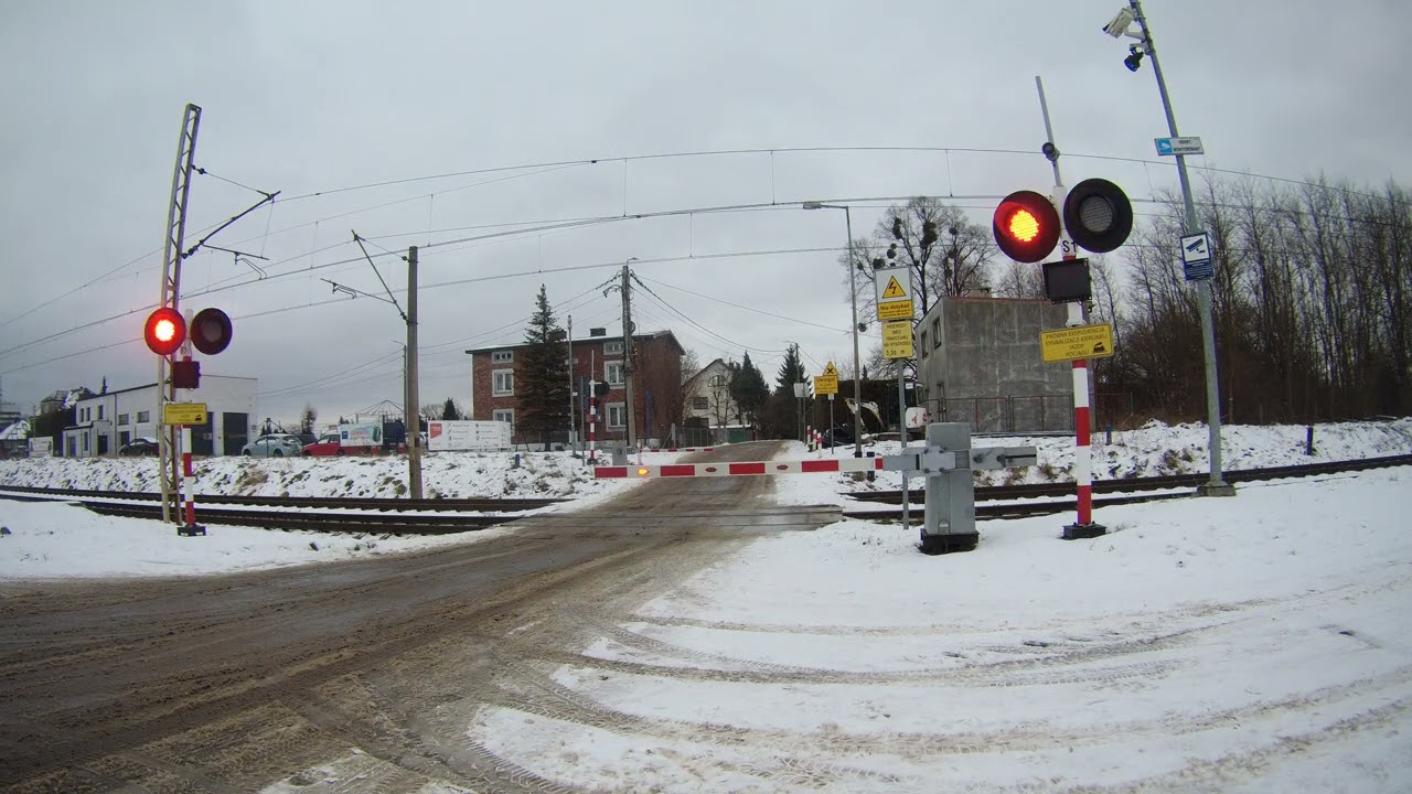 [4K] Przejazd kolejowy #Tychy ul.Jeżynowa #7 -Wskaźnik kierunku jazdy, #railroadcrossing ,踏み切りポーランド