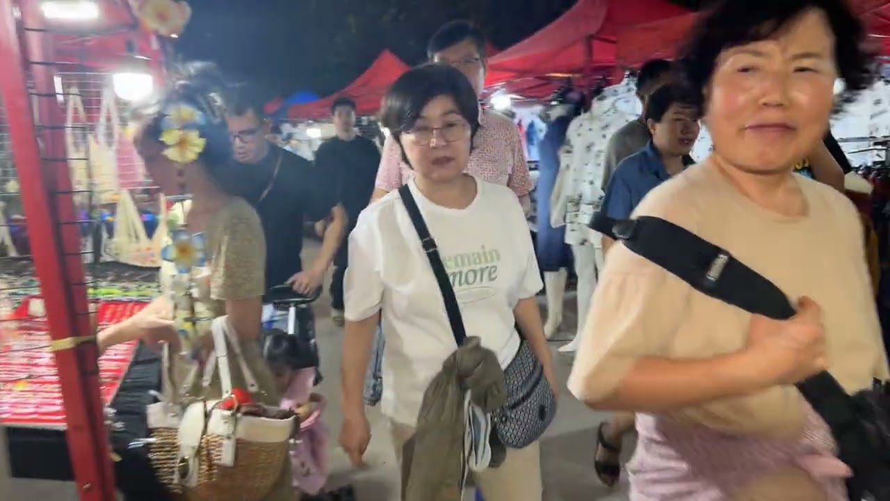 방비엥 야시장 거리뷰