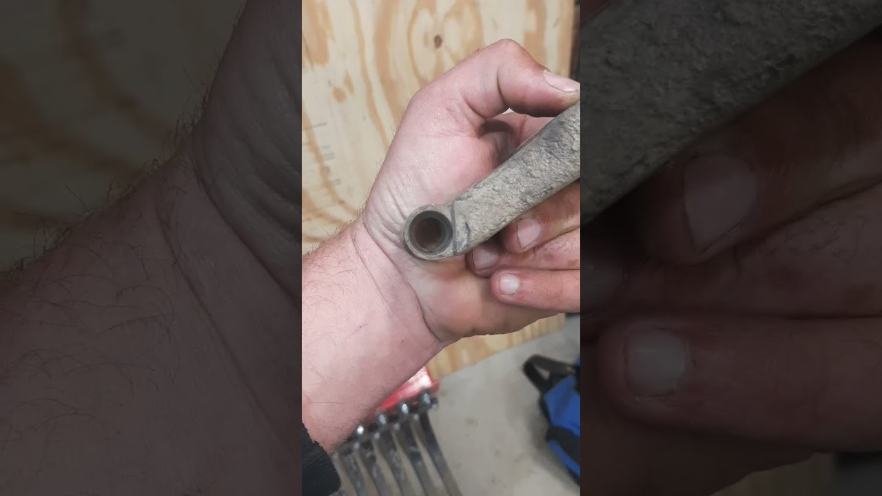 Stump grinder teeth and maintenance