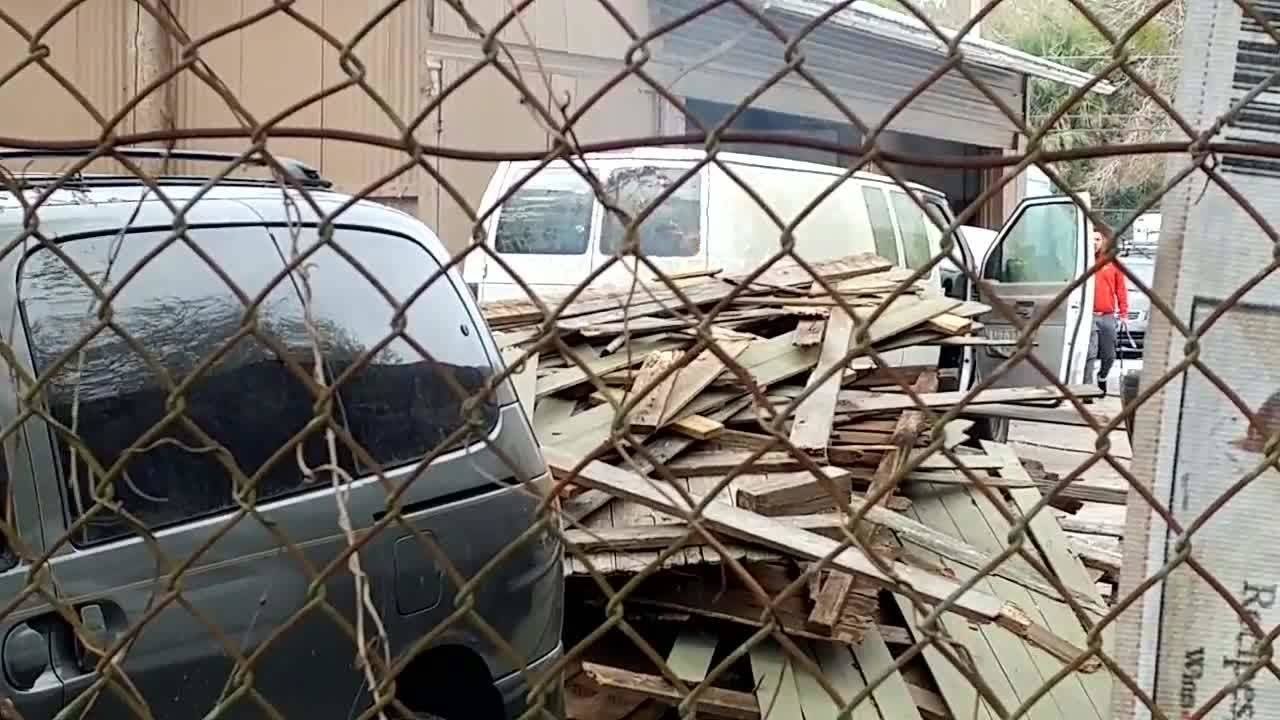 San Marco auto shop accused of illegal burning