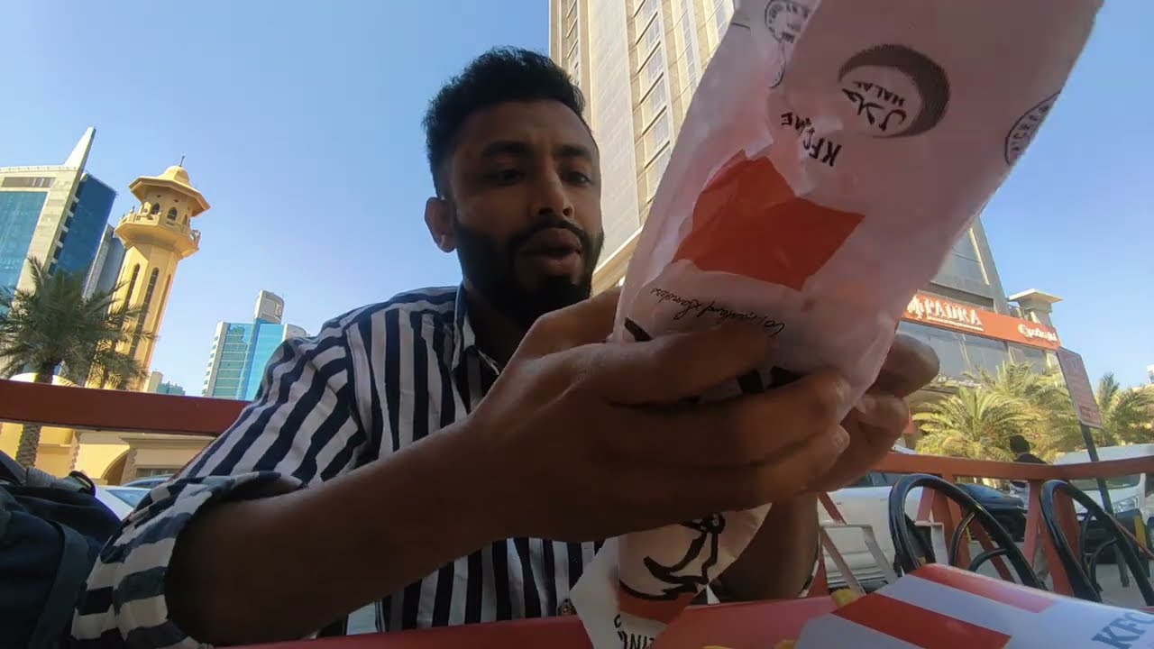 KFC Kuwait City Review: Trying the Dynamite Burger and Sharing My Traffic Nightmare | Weekly Vlog