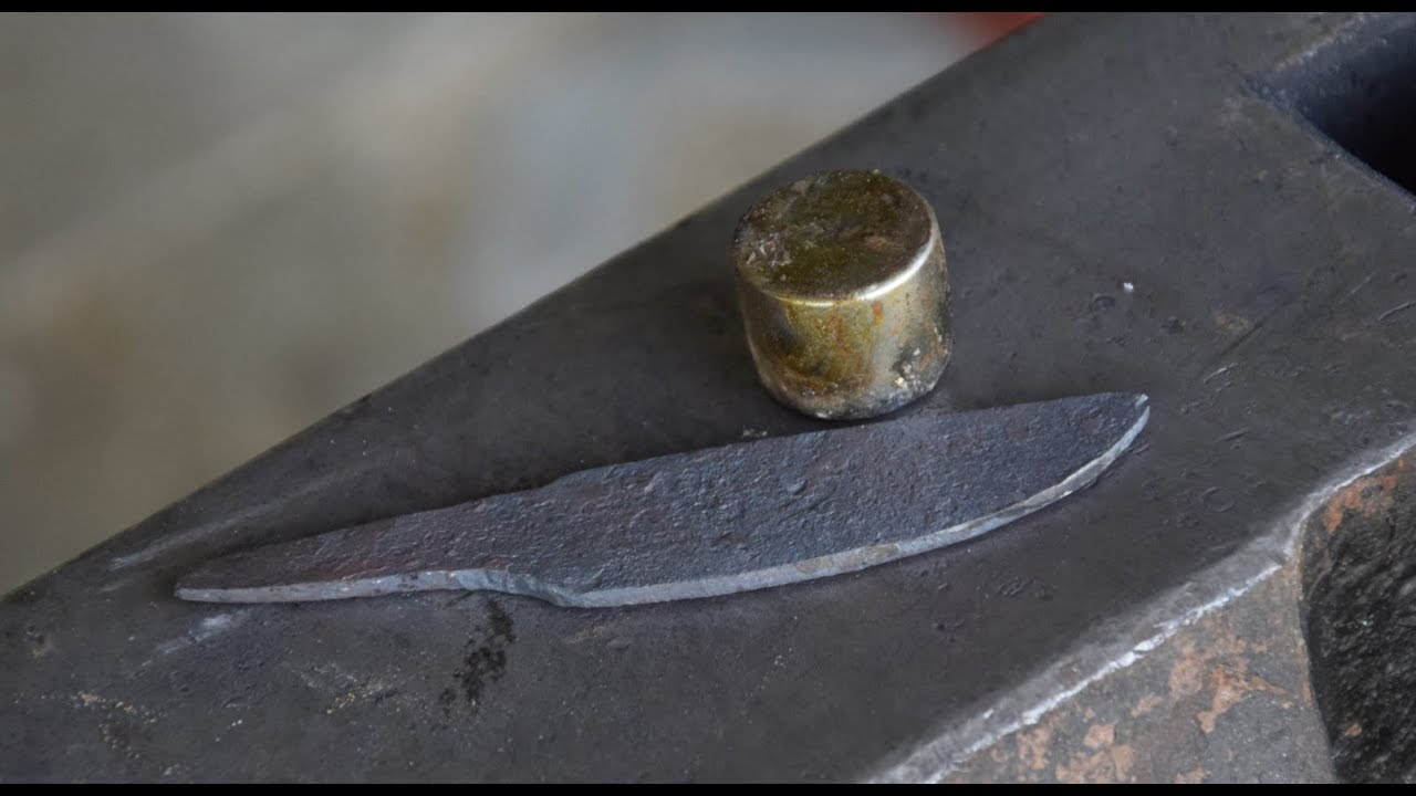 Forging Bearing Roller into Knife
