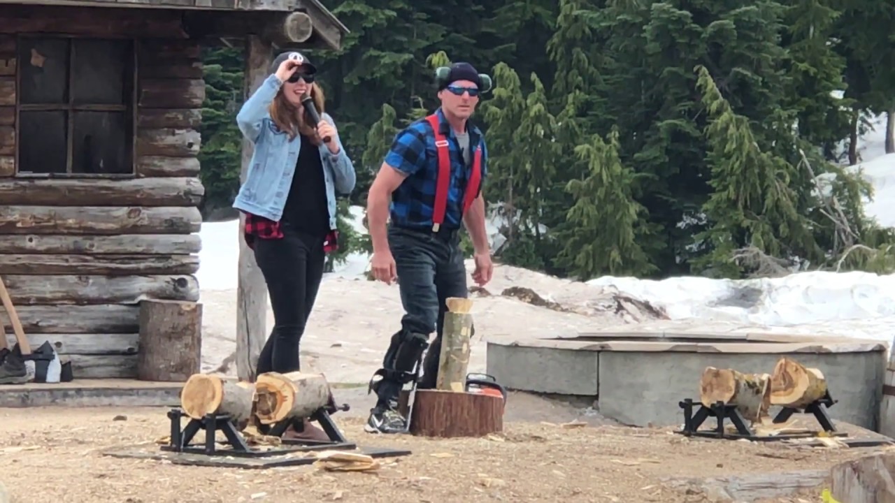 Lumberjack show Grouse Mountain Vancouver