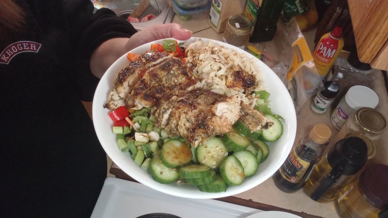 Mediterranean Grilled Chicken salad 