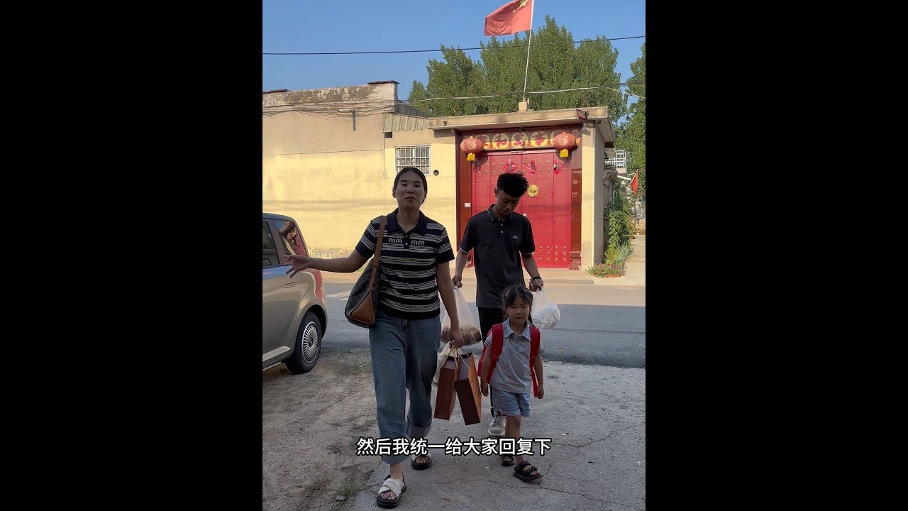 明天上午10点带着亲妈后妈卖阿胶糕，姊妹们，咱们直播间见#我的东北后妈 @小雪（爱分享）