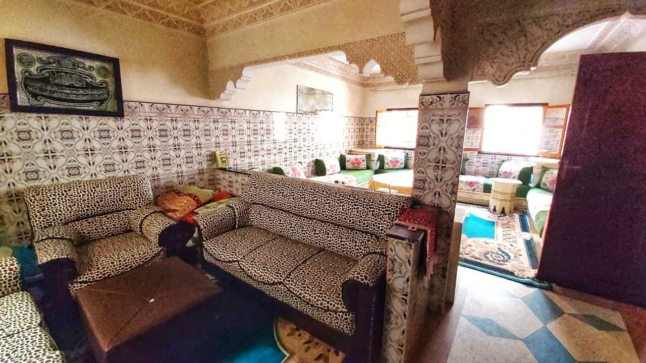 مدينة سلا حي مولاي اسماعيل دار حرة محفظة مساحتها 70 متر تمن 120 مليون 212661247058
