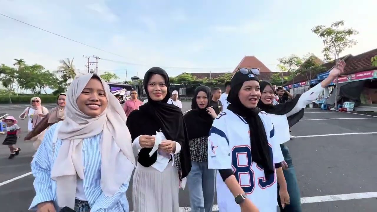 AMIRA TOUR SURABAYA with SMK PENERBANGAN MEDAN 2025