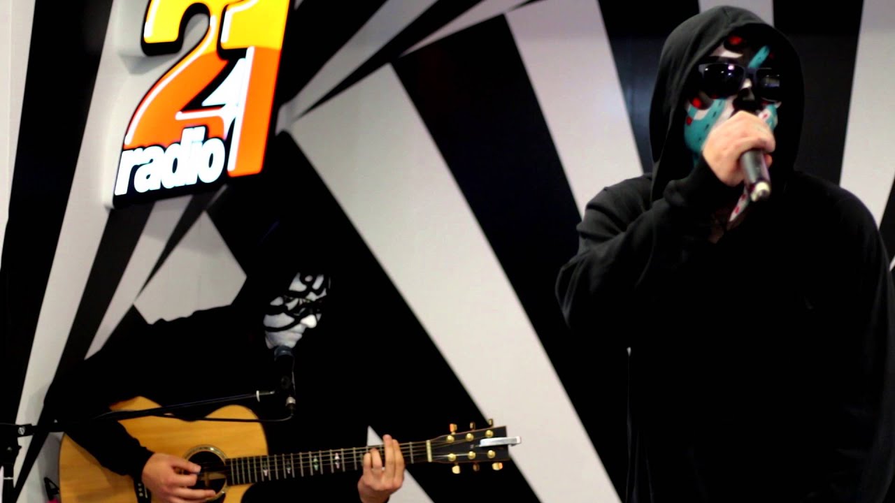 Carla's Dreams - Aripile (LIVE @ RADIO 21)