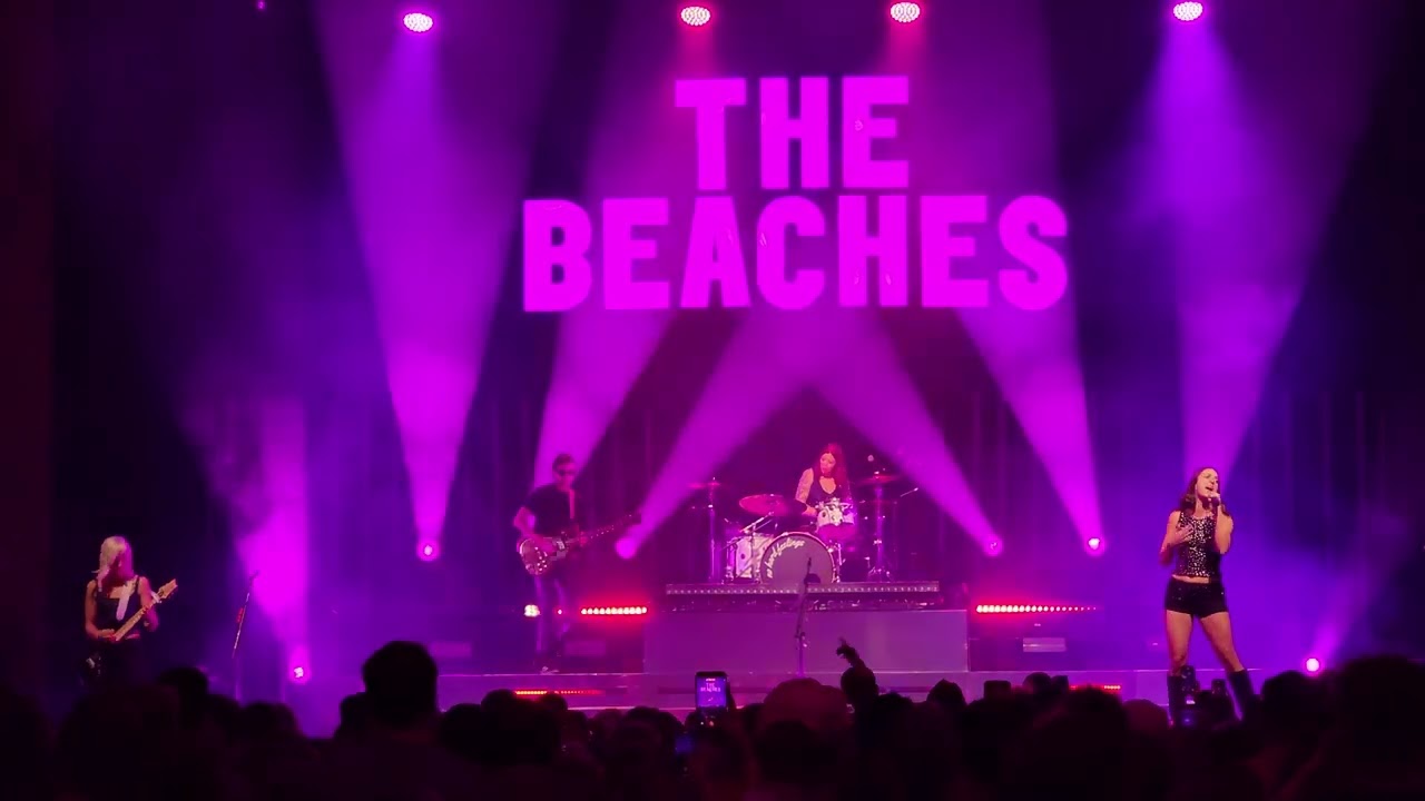The Beaches - Touch Myself (London, Ontario, November 10, 2025)