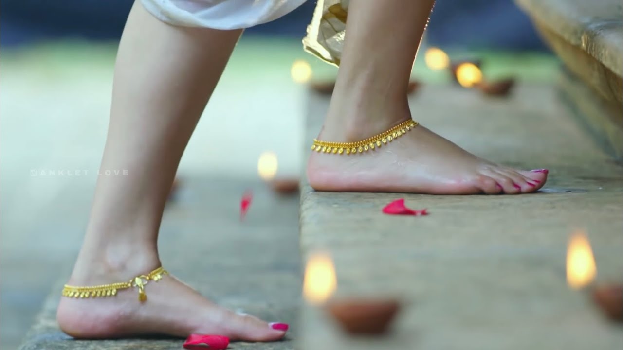 Ann Mathew Heavenly Feet || Anklet Feet || Gold Anklets