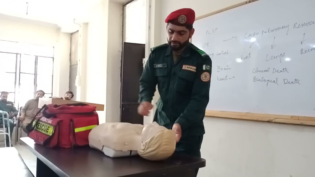 Rescue 1122 training session| CPR | how to deal with emergency?