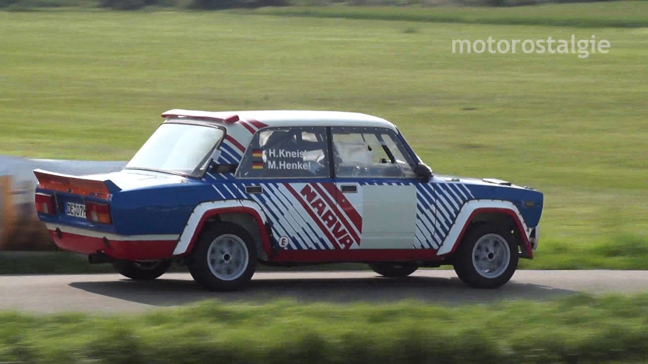 Historische Rallye-Fahrzeuge beim Presentationslauf in Bad Schmiedeberg 2020