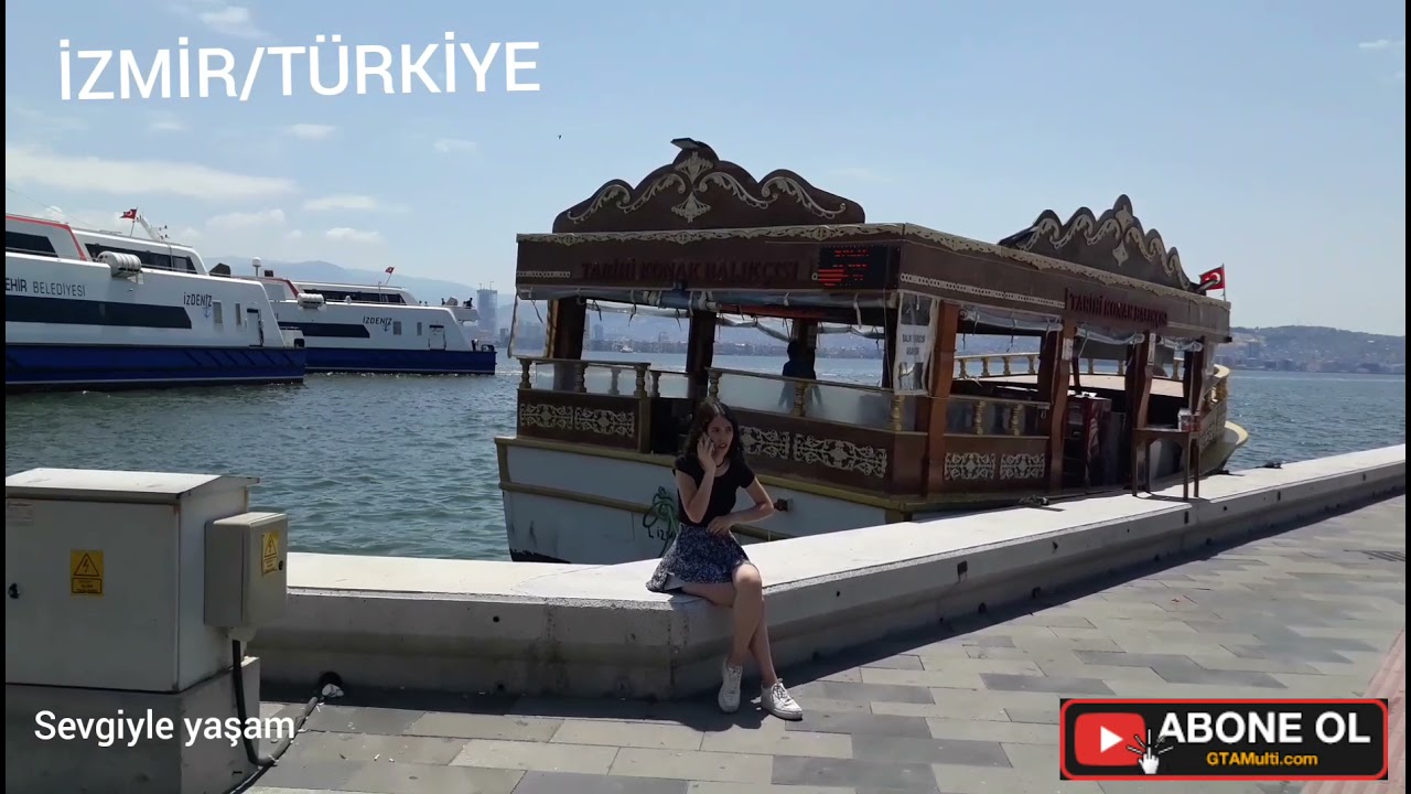 Karşıyaka vapur iskelesi. Yolcu vapurları. İzmir Şehir turu