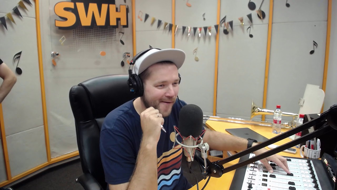 Oranžās Brīvdienas Radio SWH ēterā izpilda Debesis Vaļā