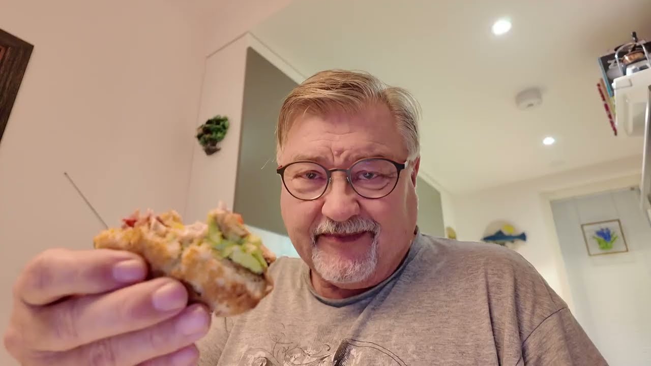 KOLME HERKULLISTA VOILEIPÄÄ │Ekivaanarin tapaan