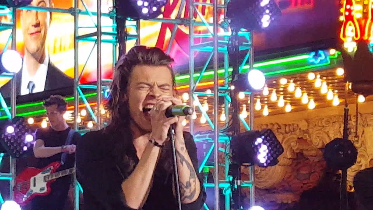 One Direction on Jimmy Kimmel Live - Love You Goodbye, Harry's speach and naming the potato (HD)